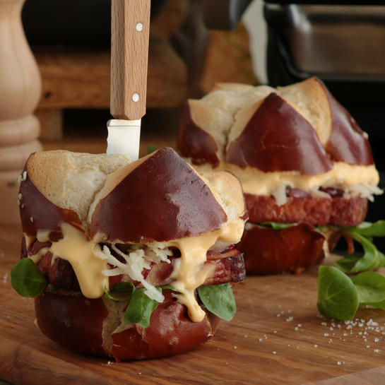 Laugen-Leberkäseburger