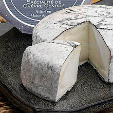 Le Cabrissac Ziegenkäse mit Ascherinde